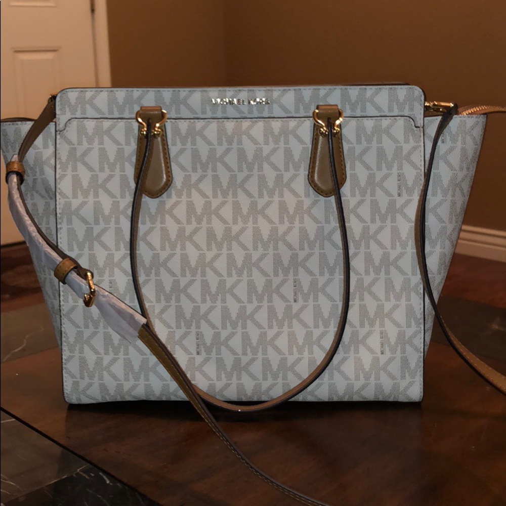 Michael Kors large convertible tote - Picture 3 of 8